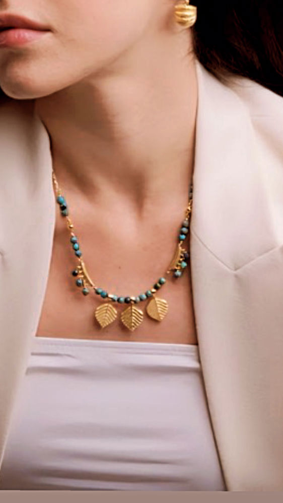 The beech golden leaves necklace 